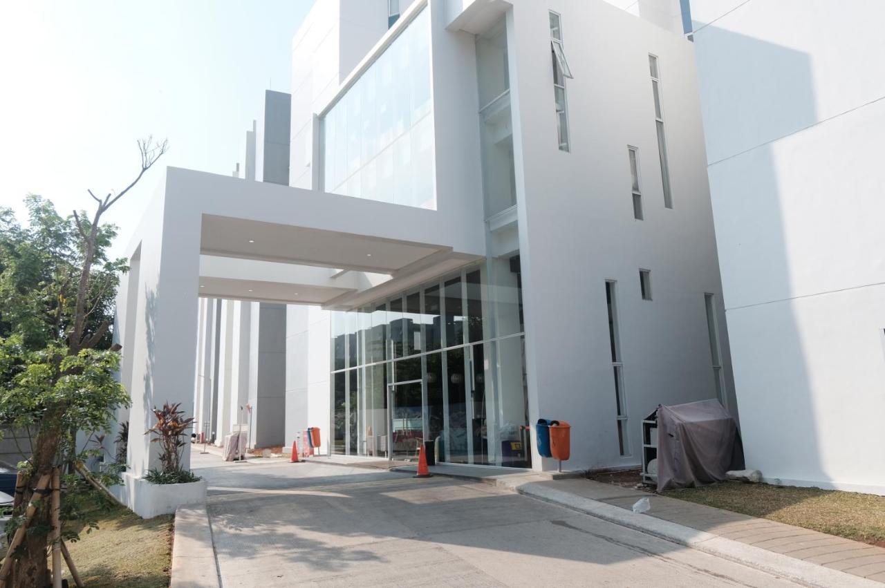 Green Stay Inn Aeropolis Tangerang Exterior foto
